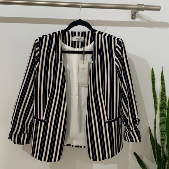 ONLY Stripes blazer - 38 - NWT - Picture 2 of 5